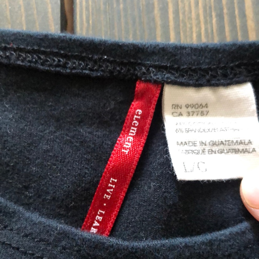 Element Crop Top Size Large - Picture 3 of 4
